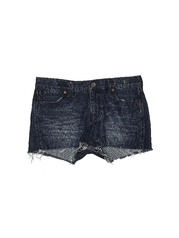 Plus Size Women's Denim Bermuda Shorts in Dark Wash for a Classic and Sophisticated StyleHigh-Rise Denim Shorts in Light Wash