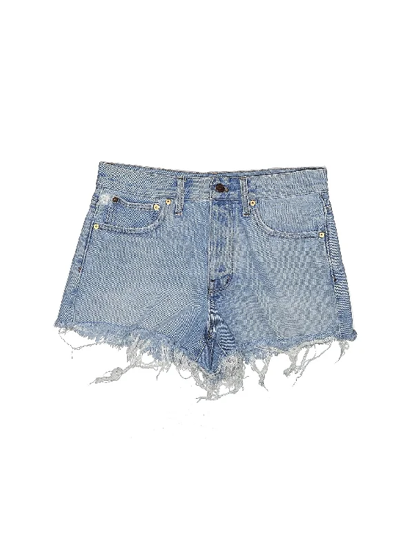 Plus Size Women's Denim Bermuda Shorts in Dark Wash for a Classic and Sophisticated StyleHigh-Rise Denim Shorts in Light Wash