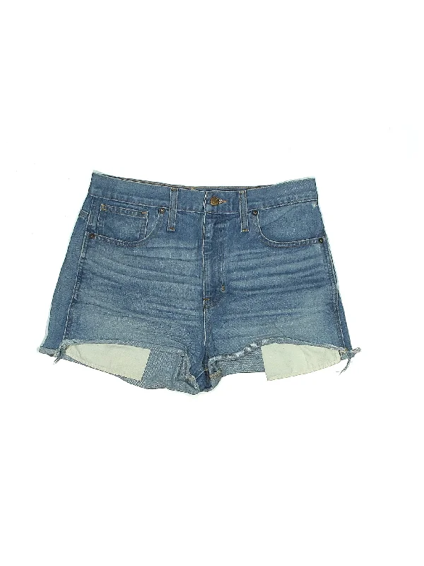 High - Waisted Plus Size Women's Denim Shorts with Distressed Details for a Trendy LookHigh-Rise Denim Shorts in Light Wash