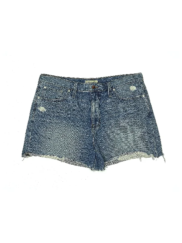 Plus Size Women's Denim Shorts with a Button - Fly in Dark Indigo for a Durable and Timeless StyleHigh-Rise Denim Shorts in Light Wash