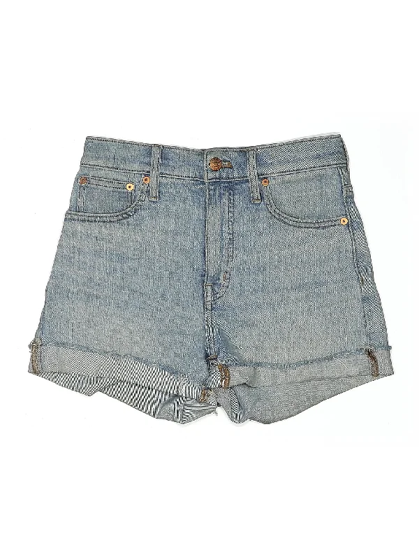 Plus Size Women's Denim Bermuda Shorts in Dark Wash for a Classic and Sophisticated StyleHigh-Rise Denim Shorts in Light Wash