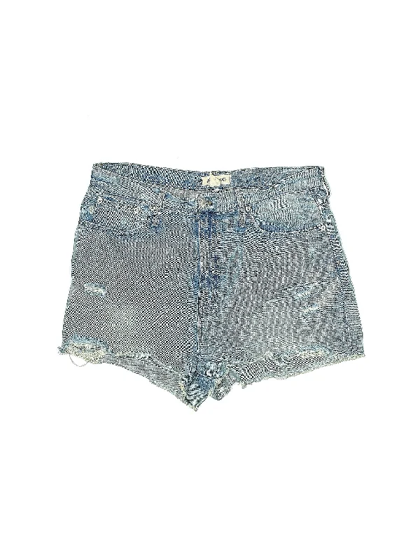 Women's Leather - Look Faux Leather Shorts in Black for an Edgy and Bold AppearanceHigh-Rise Denim Shorts in Medium Wash