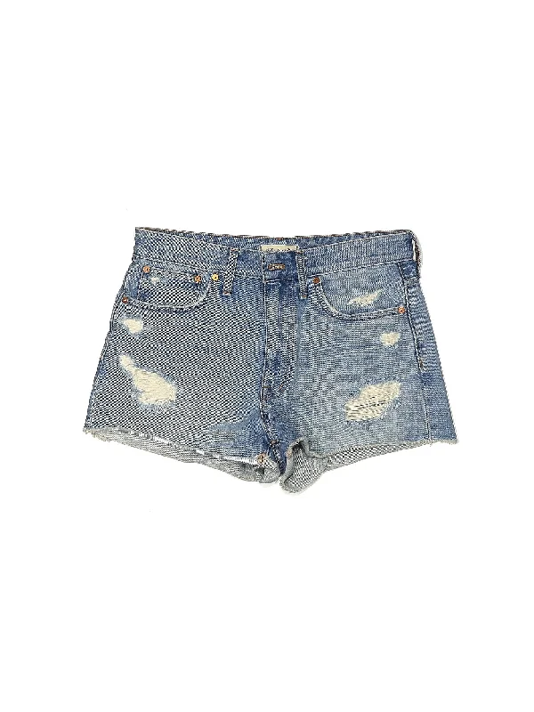 Women's Ruffled Hem Denim Shorts in Light Wash for a Feminine and Fashionable StyleHigh-Rise Denim Shorts in Medium Wash