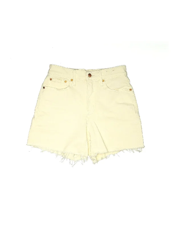 Women's Printed Floral Linen Shorts in Pastel Colors for a Summer Beach OutfitLow-Rise Denim Shorts in Light Wash