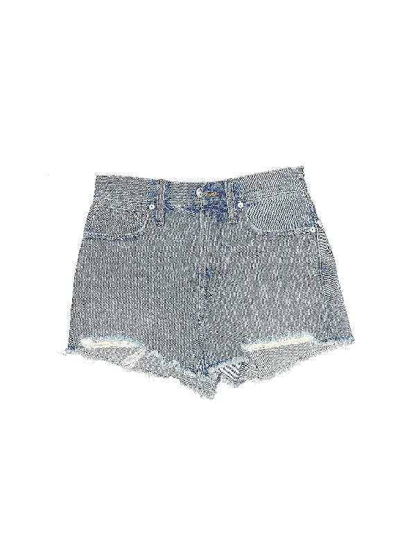 Plus Size Women's Denim Bermuda Shorts in Dark Wash for a Classic and Sophisticated StyleMid-Rise Denim Shorts in Light Wash