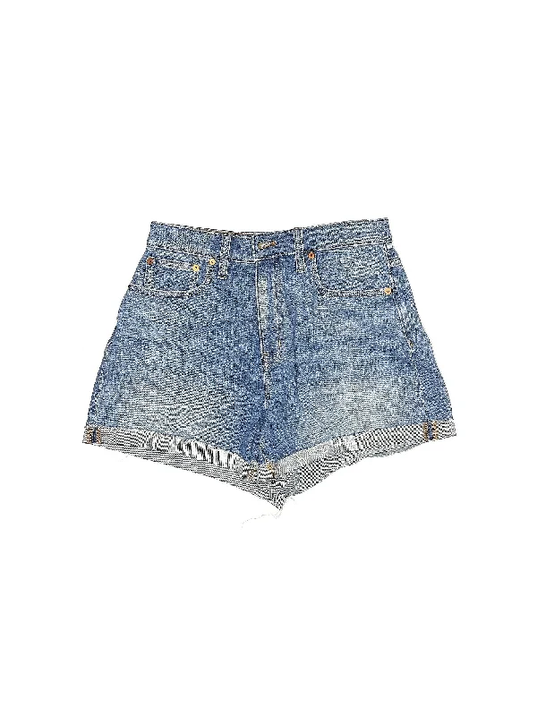 Women's Ruffled Hem Denim Shorts in Light Wash for a Feminine and Fashionable StyleMid-Rise Denim Shorts in Medium Wash