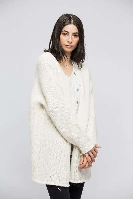 cable knit women cardigan with intricate patternsAlpaca Oversized Chunky woman  knit cardigan- Off white.