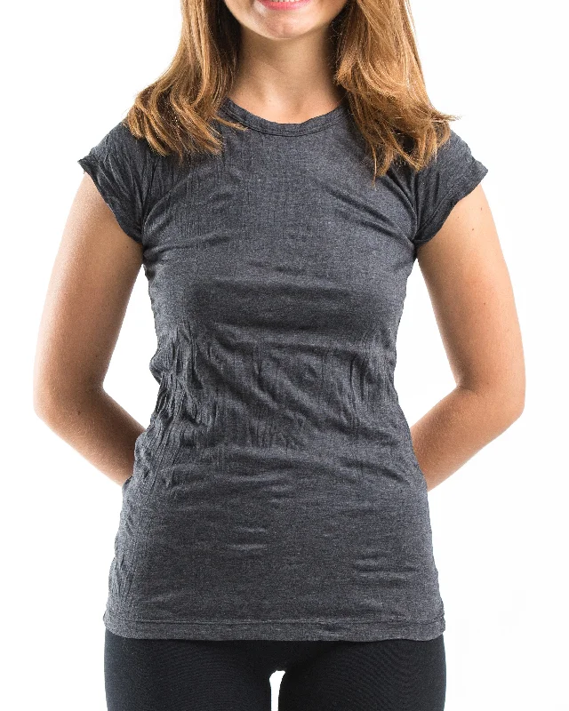 Plus Size Women T Shirt for a Comfortable and Flattering FitWomens Solid Color T-Shirt in Black