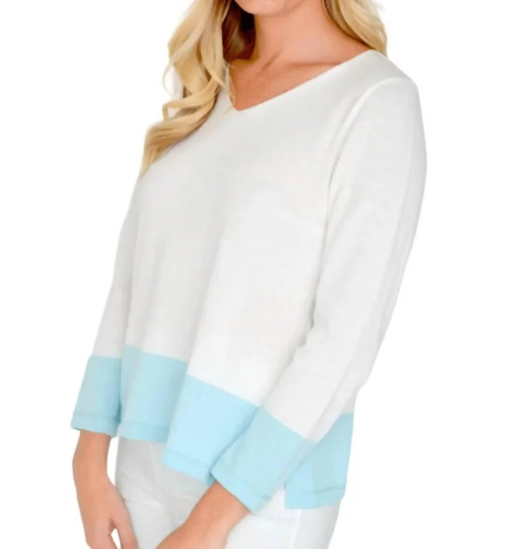 Mini - Length Women's Chunky Knit Sweater Dresses in Bold HuesTwo Tone 3/4 Sleeve Sweater In White/blue