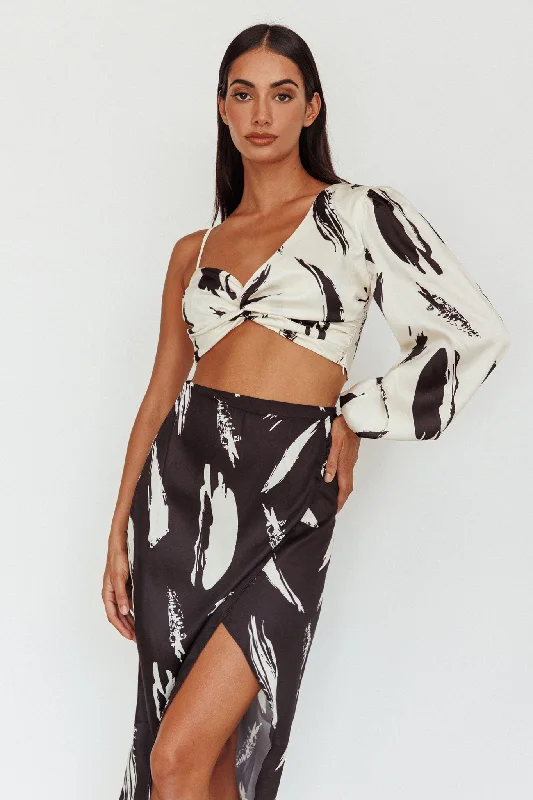 Pleated Women Dress with a Timeless and Elegant TextureAmina Twist Bust Crop Top Printed Off White