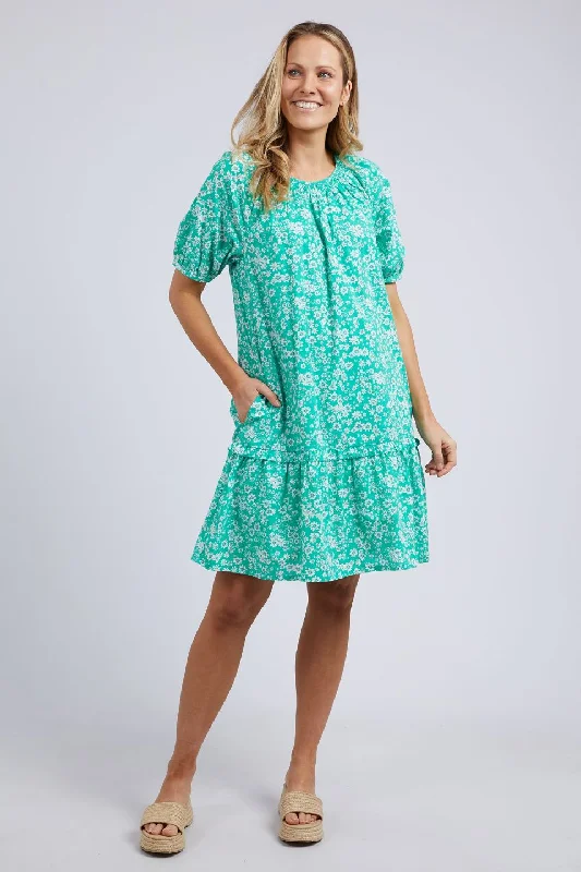 Mermaid - Style Women Dress with a Fitted Silhouette for Special OccasionsBloom Emerald Floral Dress