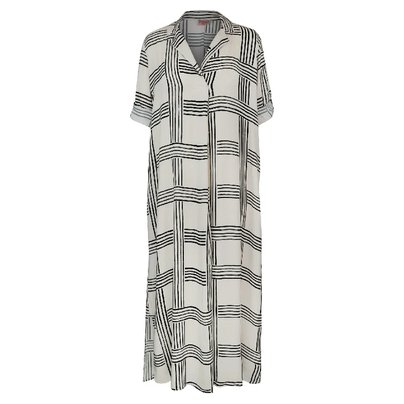 Ruffled Women Dress with Multiple Layers for a Playful and Girly StyleJuniper Kaftan Dress Blk Check