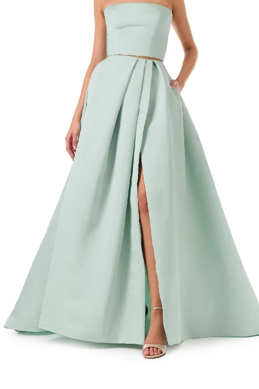 Empire Waist Women Dress to Accentuate the Bust and Conceal the WaistSilk Faille Ball Skirt