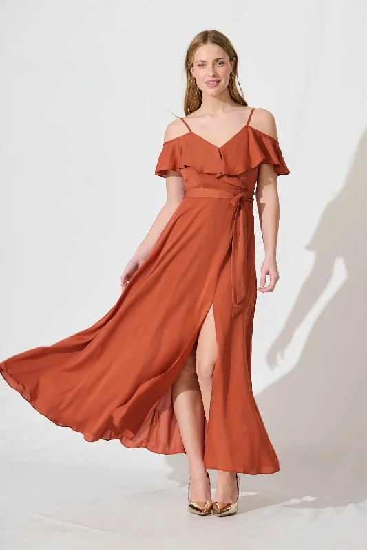 Strapless Women Dress with a Built - in Bra for Comfort and SupportMarit Maxi Dress In Rust