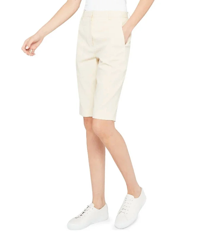 Cuffed Women Shorts for a Laid - Back and Trendy LookWomen's Easy Linen Bermuda Shorts In Ecru